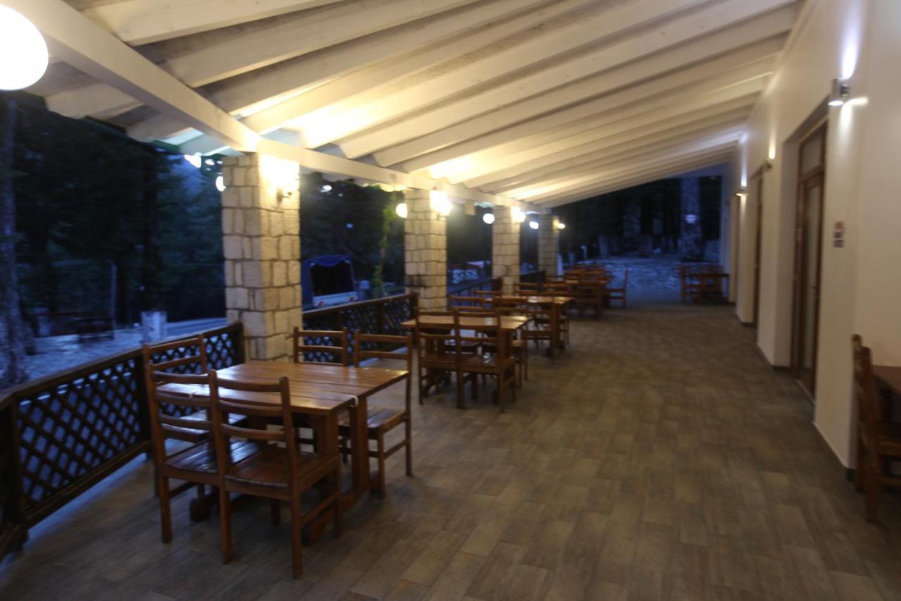 Bujtina Uji I Panjes, Log Cabins Dukat Exterior photo